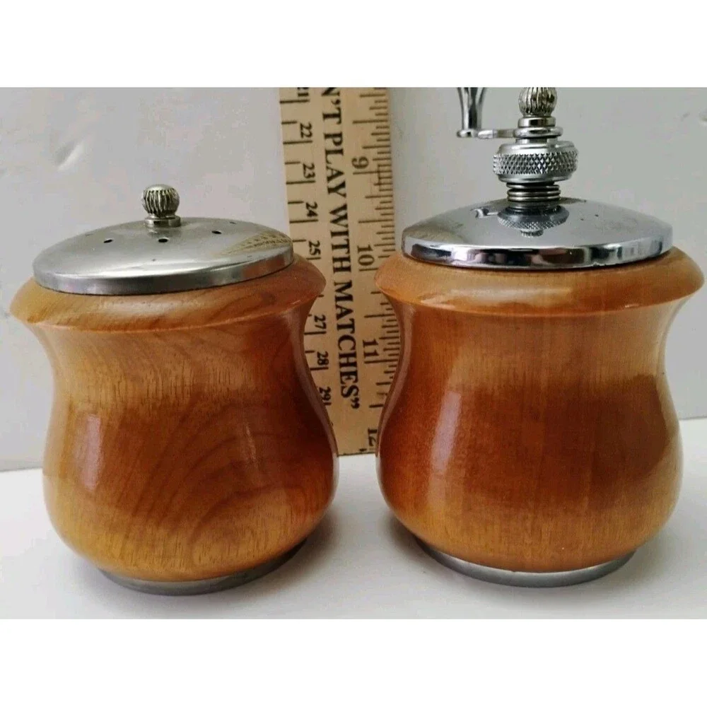 Vintage George S Thompson Salt Shaker Pepper Mill Set Los Angeles Calif Mini MCM